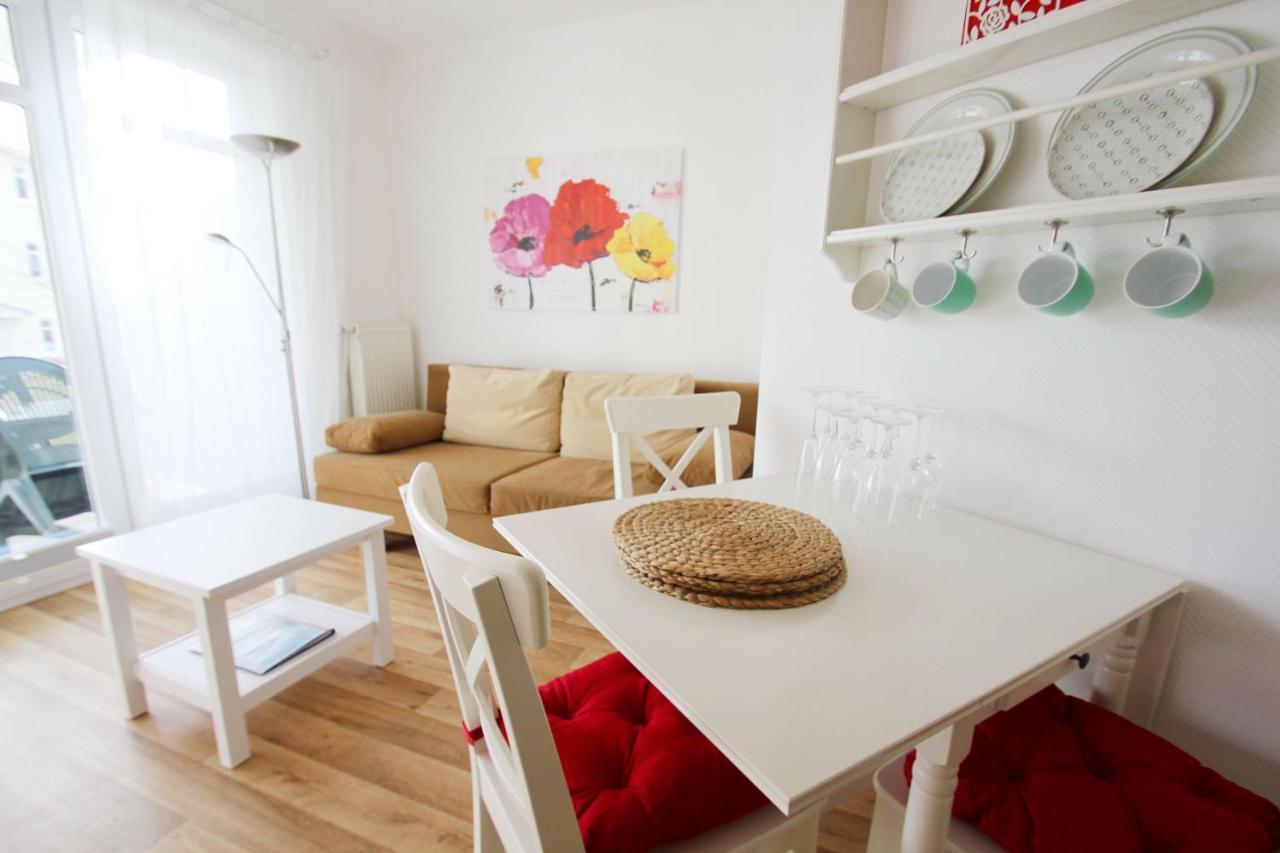 Terrasse, Gratis Nutzung Vom Ahoi Erlebnisbad Und Sauna In Sellin - Meeresblick Fewo 32 Goehren  Exterior foto